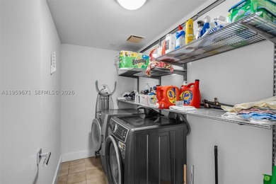Key Colony III #802 offers 2,013 square feet of well-planned - photo 19