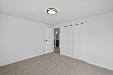 Welcome to your Next Home ! Elegant Modern Living On A Corner - photo 20
