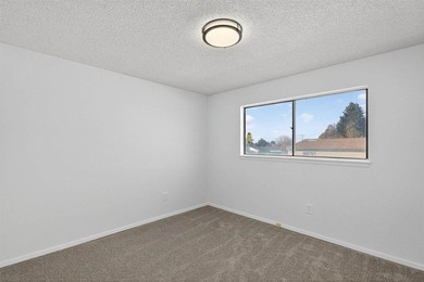 Welcome to your Next Home ! Elegant Modern Living On A Corner - photo 22