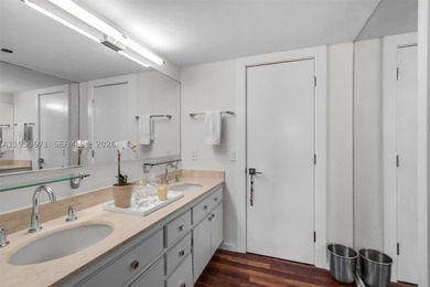 Key Colony III #802 offers 2,013 square feet of well-planned - photo 25