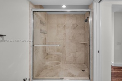 Key Colony III #802 offers 2,013 square feet of well-planned - photo 26