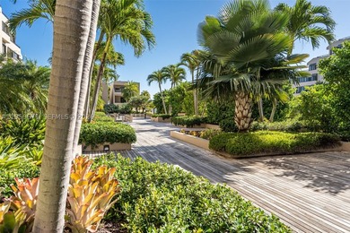 Key Colony III #802 offers 2,013 square feet of well-planned - photo 45