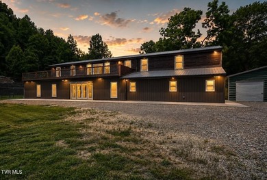 Welcome to a peaceful, 35 acre retreat that blends solitude - photo 2