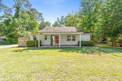 Welcome to 4326 Quail Dr. This beautifully updated 3 bedroom, 2 - photo 1