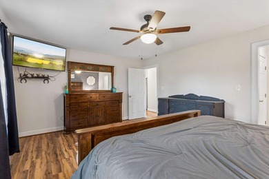 Welcome to this move-in ready Cape Cod situated on 5.12 scenic - photo 2