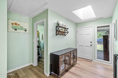 Welcome to 4326 Quail Dr. This beautifully updated 3 bedroom, 2 - photo 6