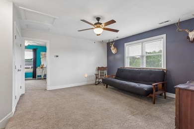 Welcome to this move-in ready Cape Cod situated on 5.12 scenic - photo 6