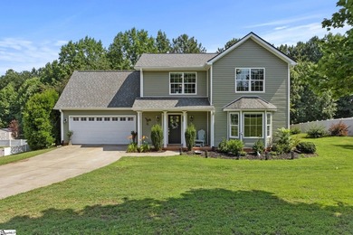 Welcome home to this beautifully maintained, like-new home - photo 1