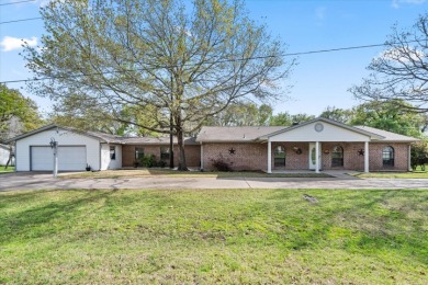 116 Walker Trace, Streetman, TX 75859 - Lake Home For Sale in Streetman, Texas