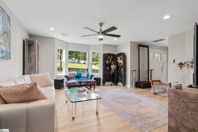 Welcome home to this beautifully maintained, like-new home - photo 6