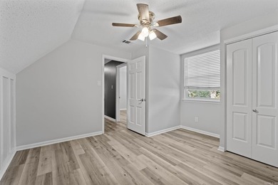 Beautifully updated 4-bedroom, 2.5-bath home offering the - photo 31
