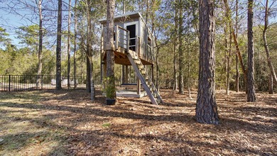 OVERSIZED LOT !! Take a look at this beautiful 3 bedroom, 2 bath - photo 5
