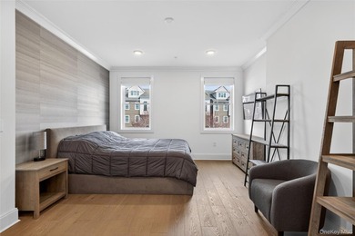 Waterfront Townhome | Balcony Water Views | Steps to LIRR | - photo 5