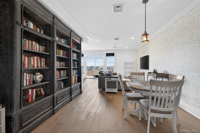 Waterfront Townhome | Balcony Water Views | Steps to LIRR | - photo 10