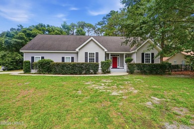 Welcome to Royal Pines! This spacious 5-bedroom, 3-bath with a 2 - photo 1