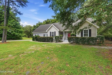 Welcome to Royal Pines! This spacious 5-bedroom, 3-bath with a 2 - photo 2