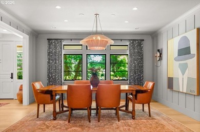 Thoughtfully refined and impeccably curated, this exceptional - photo 4