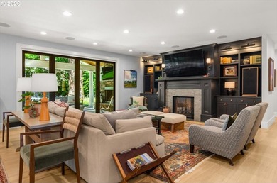 Thoughtfully refined and impeccably curated, this exceptional - photo 5