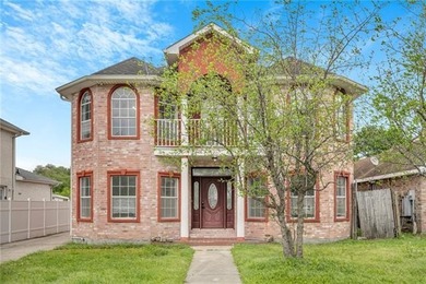 Lake Pontchartrain Home For Sale in New Orleans Louisiana