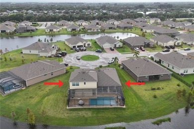 Hello luxury! Welcome home to this 2024 DR Horton masterpiece - photo 2