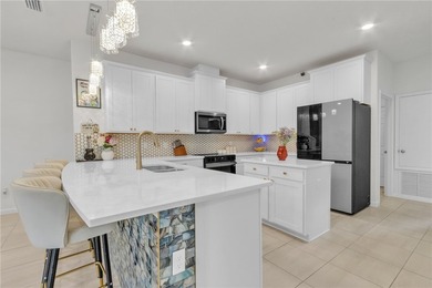 Hello luxury! Welcome home to this 2024 DR Horton masterpiece - photo 6