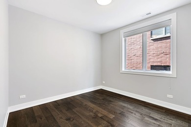 Sleek upscale 3 Bedroom 2 Bath in 2016 boutique building. Extra - photo 27