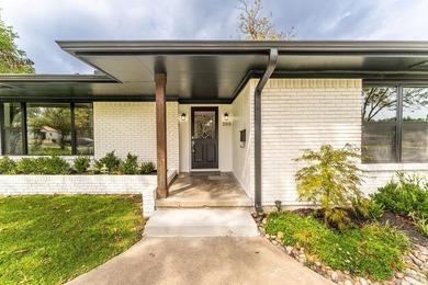 (private lake, pond, creek) Home For Sale in Terrell Texas