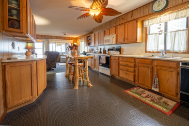 Adorable Lakefront Cottage On Beautiful Black Lake - photo 5