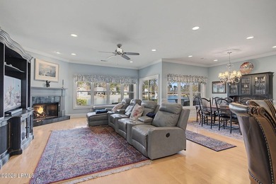 This beautiful custom home features one of the very best - photo 9