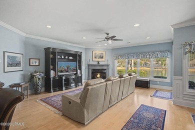 This beautiful custom home features one of the very best - photo 10