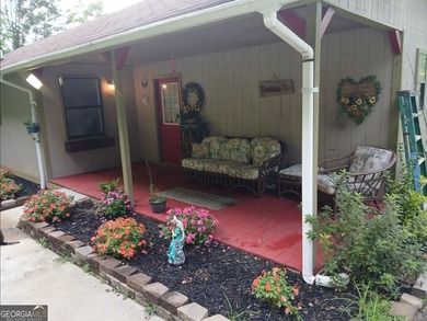 MINI FARM AND MORE... You might find a house that has a few more - photo 8