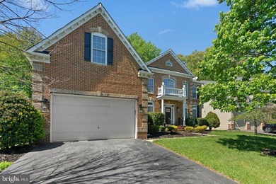 Located in the prestigious gated community of Oak Creek, this - photo 4