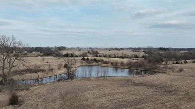 What a location!! 47 acres more or less with 2 private ponds - photo 5