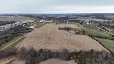 What a location!! 47 acres more or less with 2 private ponds - photo 9