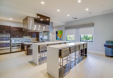 Experience luxury resort-style living in this exceptional Sydney - photo 33