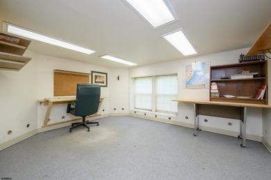 Nestled on a picturesque waterfront lot in Hammonton, this - photo 38