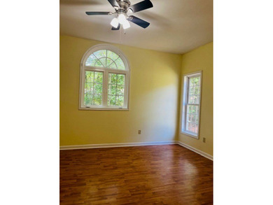 This house gives off the cozy cottage feeling. Lots of recent - photo 11