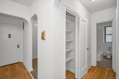 Welcome to 2685 Creston Avenue, Unit 4A - a beautifully updated - photo 4