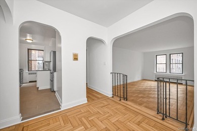Welcome to 2685 Creston Avenue, Unit 4A - a beautifully updated - photo 8
