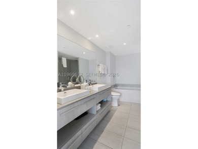 Spectacular 40th-floor corner 2BR/2BA with breathtaking - photo 22