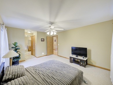 Previous wasn't able to perform. Welcome to your dream home an - photo 32