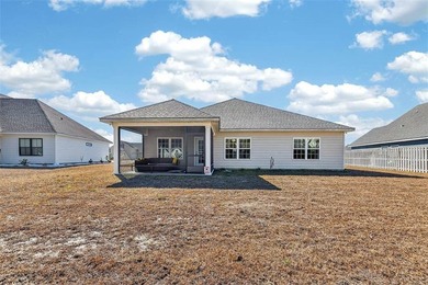 This inviting single-story home offers 3 bedrooms and 2.5 - photo 36