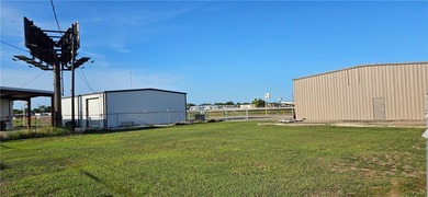 Now available!! Commercial property boasting a 5,000 square foot - photo 12