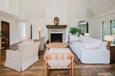 Privately sited in the heart of Greenfield Hill, this updated - photo 12