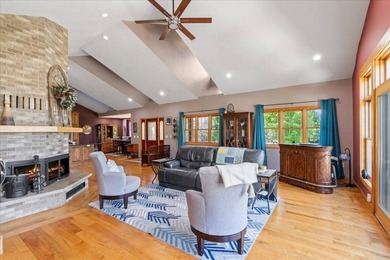 Beautifully updated 4-bedroom, 3-bath home situated on just - photo 14