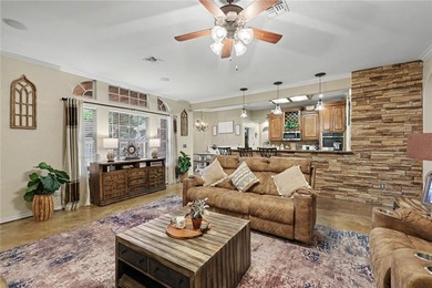 Welcome to this stunning Kings Crossing estate, perfectly - photo 16