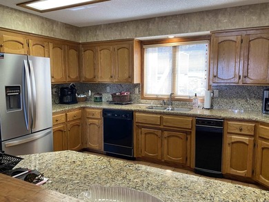 You will love the layout and the view of this Lake View condo at - photo 17