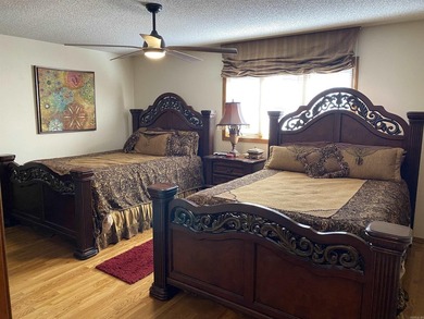 You will love the layout and the view of this Lake View condo at - photo 18