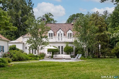 Privately sited in the heart of Greenfield Hill, this updated - photo 22