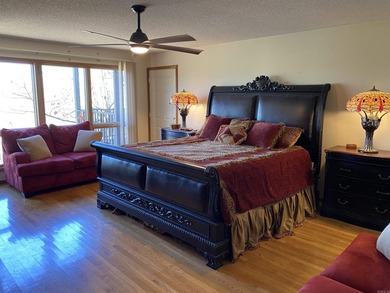You will love the layout and the view of this Lake View condo at - photo 28